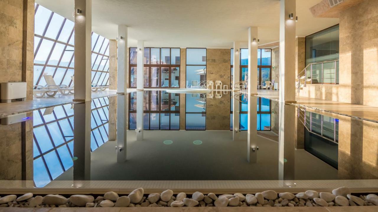 Complex Katalina Hotel Ţigov Ceark Exterior foto